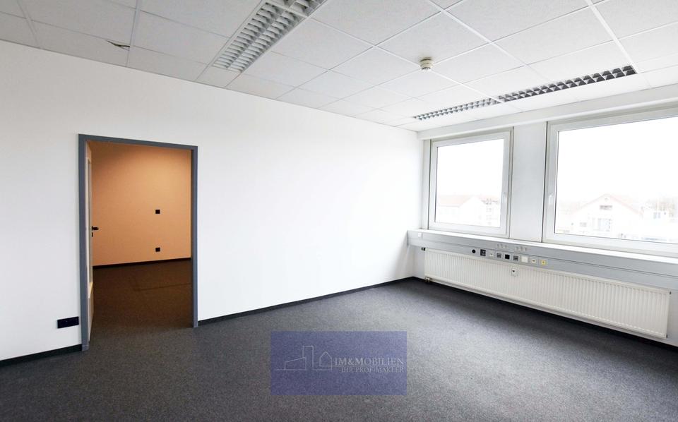 Gewerbeobjekt Erlangen Bruck - 9&euro; | Angebot:23224217