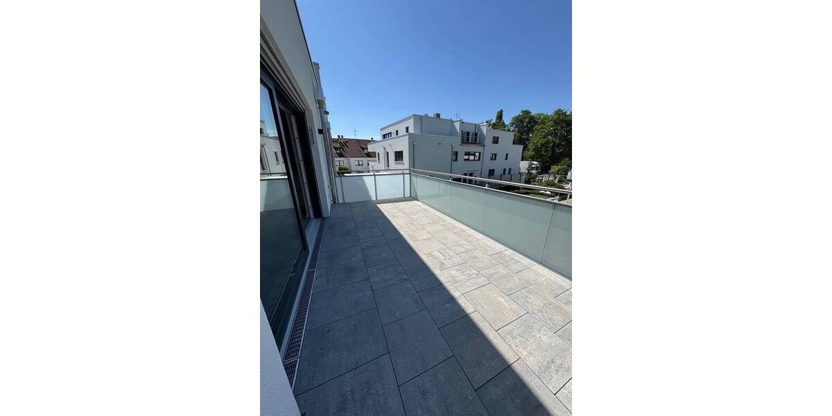 Etagenwohnung Lauf - 4 Zimmer, 124 m&sup2;, 2.100&euro; | Angebot:25998806