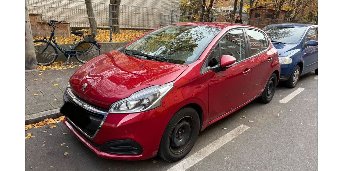 Peugeot 208 89.031 km 4.999 &euro; Nürnberg 90459