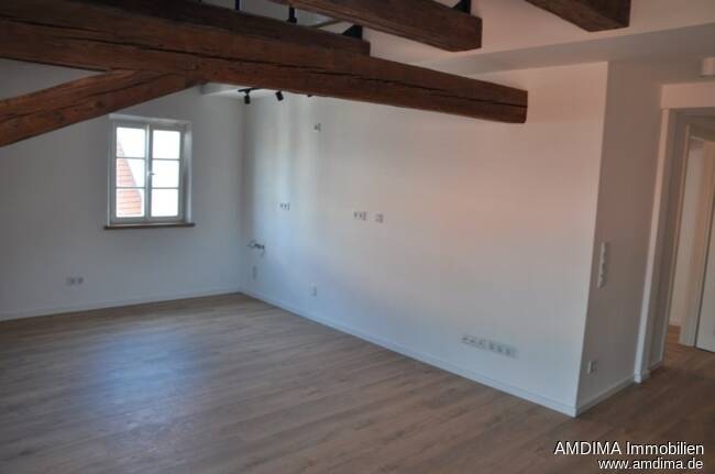 Etagenwohnung Nürnberg Kornburg - 5 Zimmer, 152 m&sup2;, 2.280&euro; | Angebot:26730881