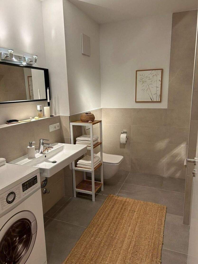 SCHNELL EINZIEHEN UND GLEICH WOHLFÜHLEN: Sonnige 4-Zi-Whg. mit gr. Balkon! Sie erhalten sogar noch den KfW-Zuschuss in Höhe von 26.250€! 4 zimmer