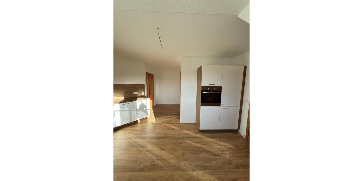 Etagenwohnung Langensendelbach - 2 Zimmer, 65 m&sup2;, 750&euro; | Angebot:27609836