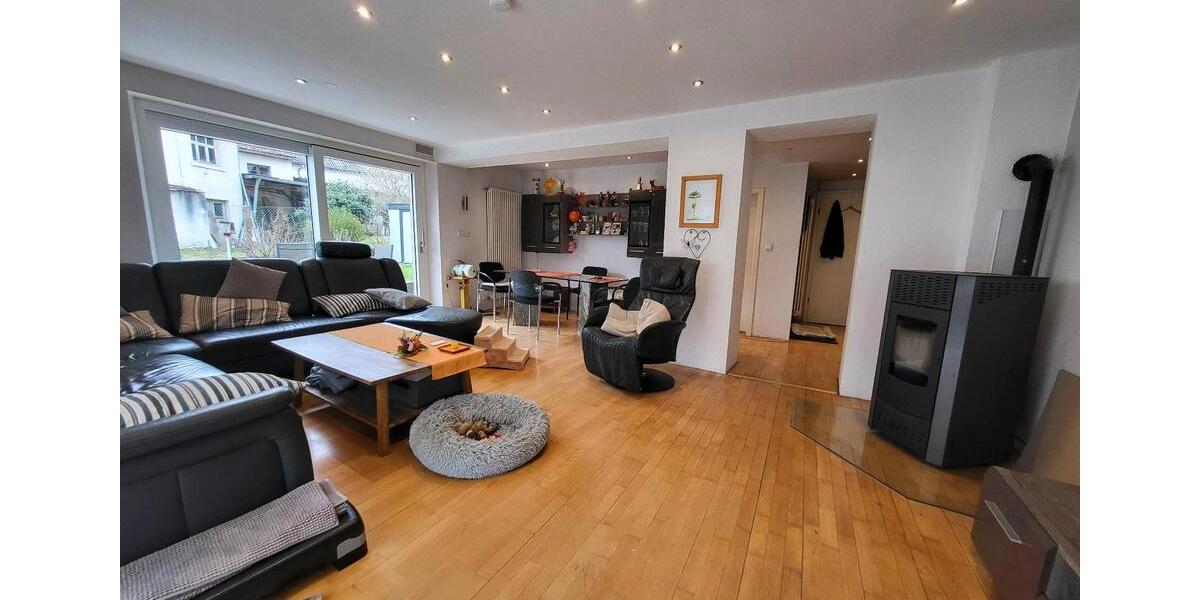 Mehrfamilienhaus, Wohnhaus Heilsbronn - 6 Zimmer, 206 m&sup2;, 235.000&euro; | Angebot:26372357
