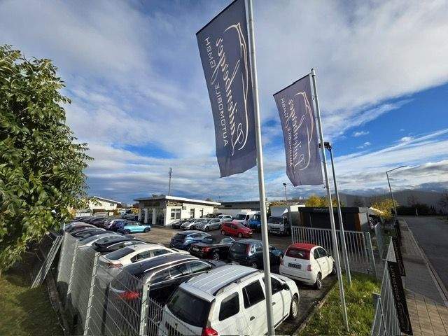 Erfolgreiches Autohaus mit Hochwertigem Büro und Waschstrasse im Zentrum der Händlergebiets Fürth zimmer