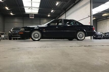 Audi V8