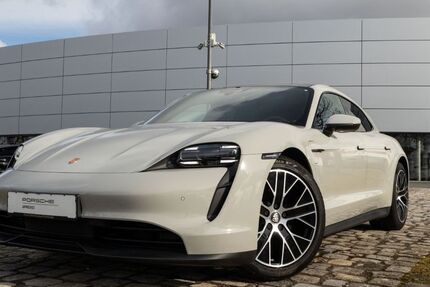 Porsche Taycan 30.900 km 63.990 &euro; Nürnberg 90425