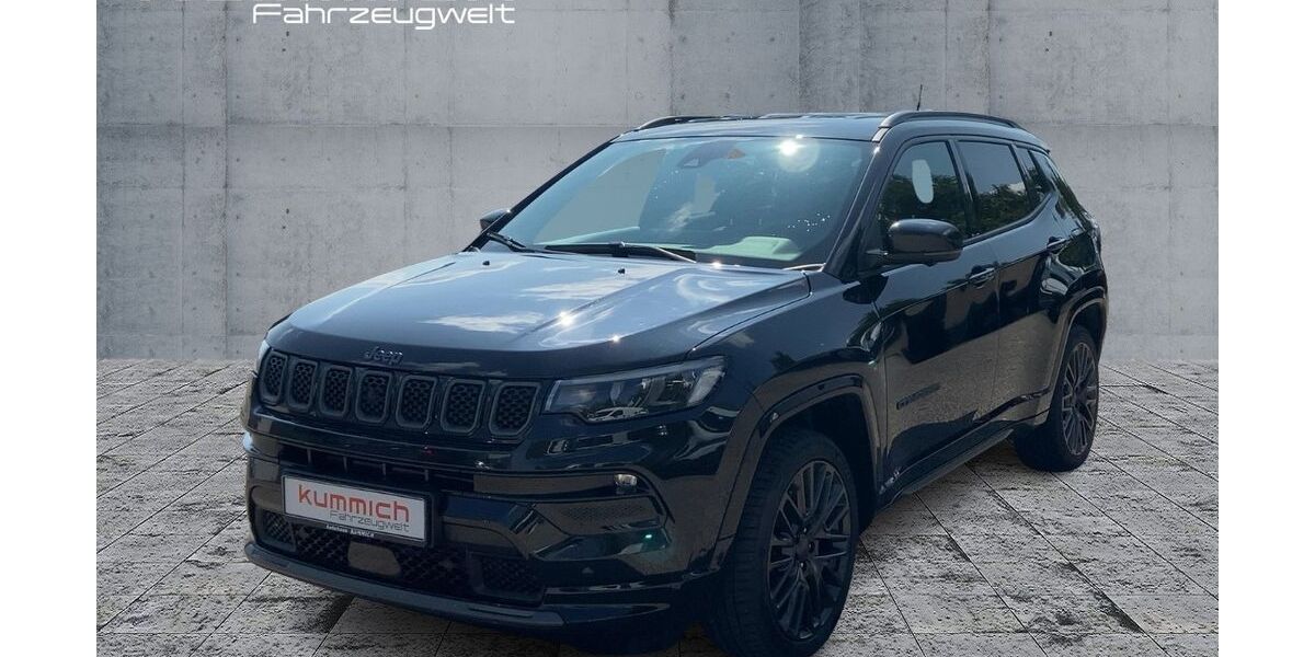 Jeep Compass 68.155 km 21.590 &euro; Fürth 90765