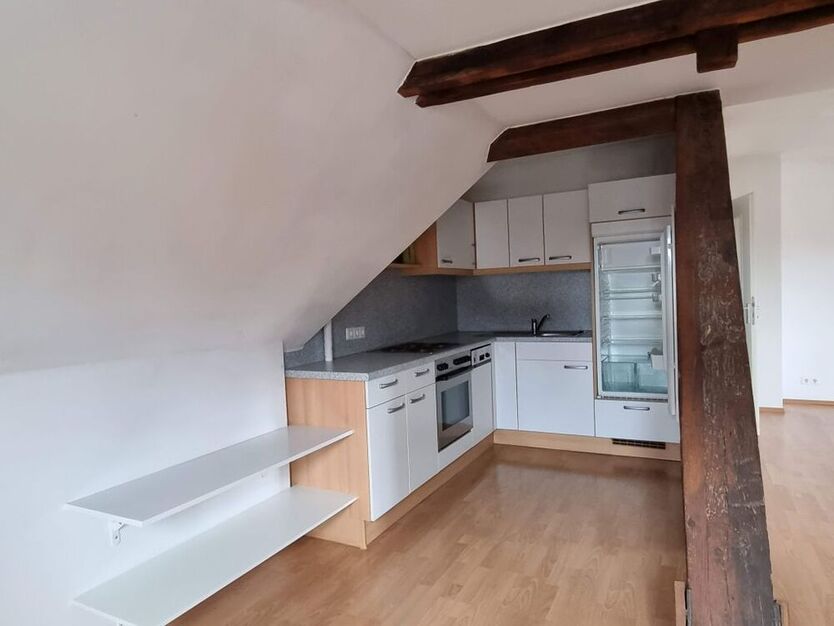 Schöne 3-Zi-Whg - FÜR MAXIMAL 2 PERSONEN -Einbauküche – Tageslichtbad – Wiesengrund in Laufweite zimmer