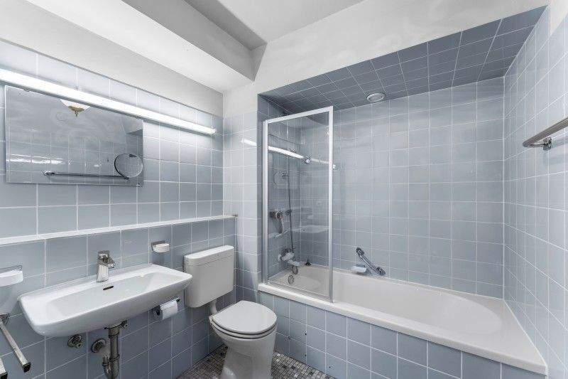 Großzügige Wohnung mit 5,5 Zimmern - Grandioser Ausblick - Zwei Loggien - TG -Stellplatz 5 zimmer