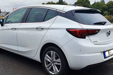 Opel Astra 26.300 km 15.900 € Veitsbronn 90587