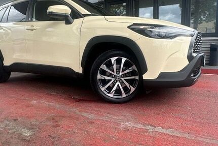 Toyota Corolla Cross 220.823 km 24.999 &euro; Fürth 90763