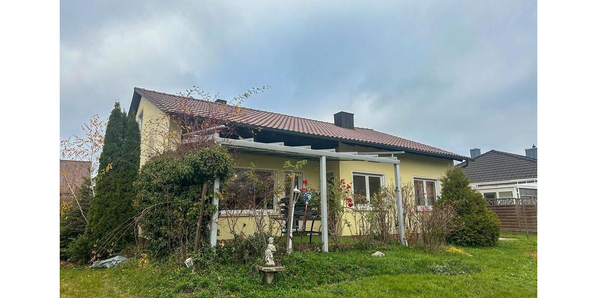 Bungalow Herzogenaurach - 5 Zimmer, 112 m&sup2;, 620.000&euro; | Angebot:26381601