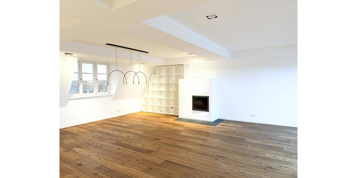 Etagenwohnung Nürnberg Glockenhof - 3 Zimmer, 134 m&sup2;, 2.449&euro; | Angebot:26257773