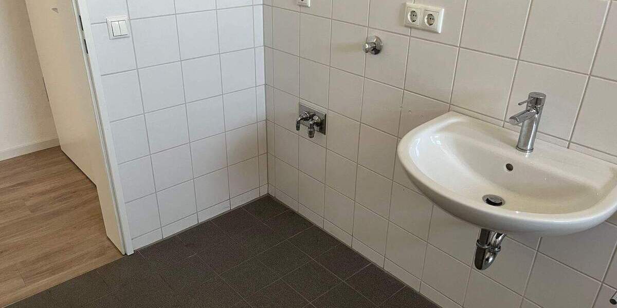 Etagenwohnung Fürth Südstadt - 2 Zimmer, 73 m&sup2;, 925&euro; | Angebot:26388213