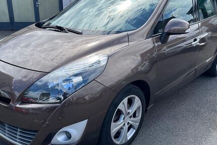 Renault Scenic 144.000 km 2.950 &euro; Nürnberg 90431