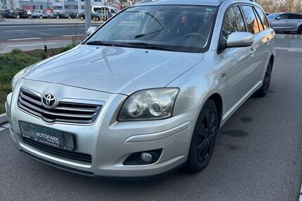Toyota Avensis 239.000 km 2.900 &euro; Nürnberg 90449