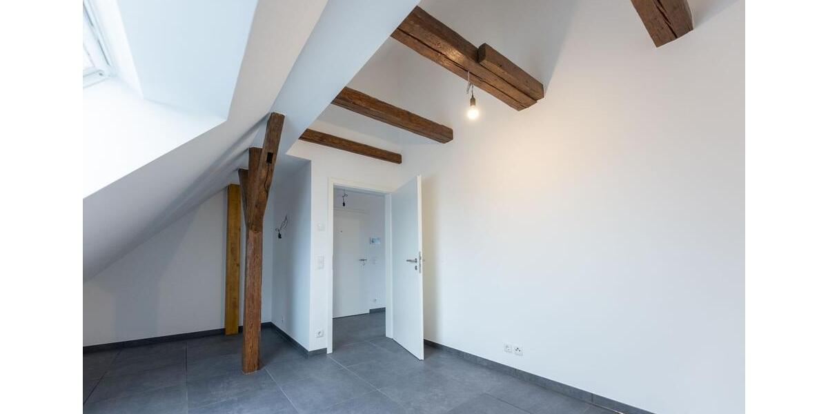 Dachgeschoßwohnung Nürnberg Almoshof - 2 Zimmer, 47 m&sup2;, 700&euro; | Angebot:25641043