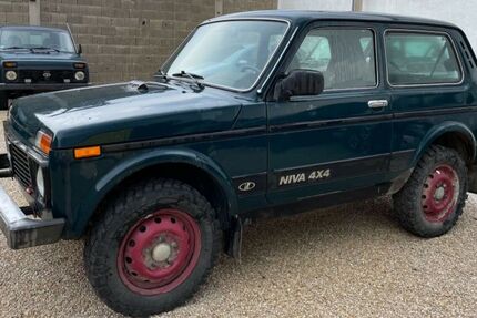 Lada Niva 120.000 km 1.200 &euro; Nürnberg 90475