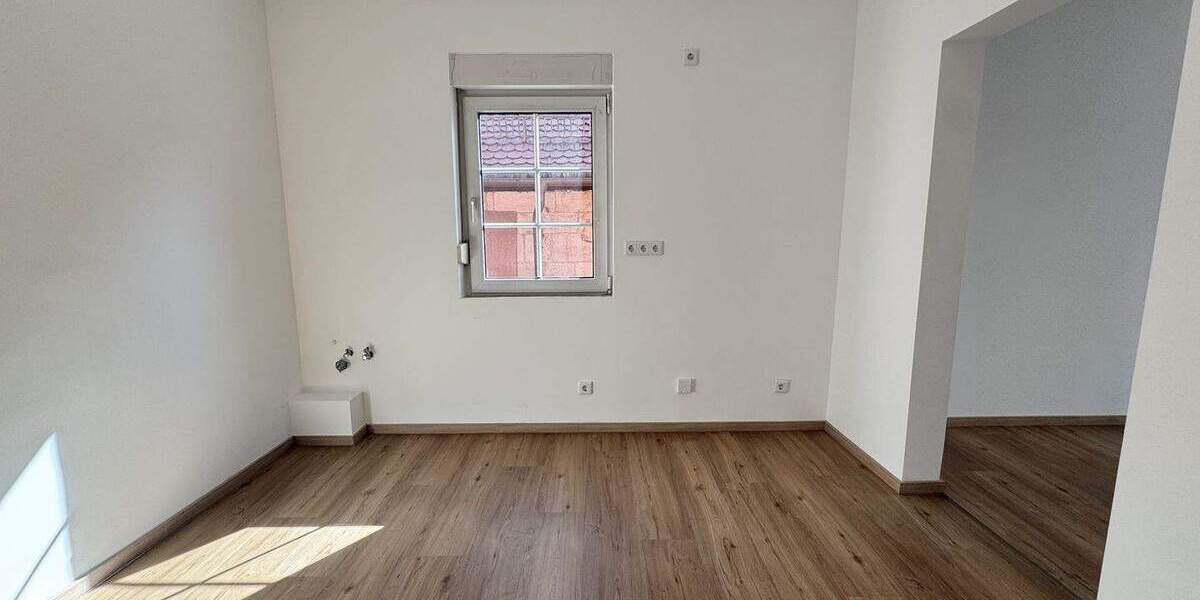 Etagenwohnung Zirndorf - 3 Zimmer, 75 m&sup2;, 890&euro; | Angebot:25895942