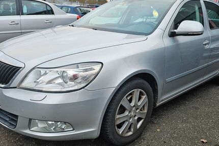 Skoda Octavia 166.575 km 7.599 &euro; Fürth 90763