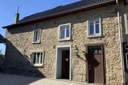 Haus zum Mieten in Bad Münstereifel 1.710 € 171 m²