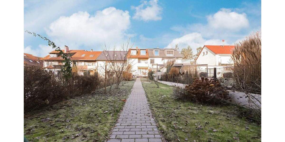 Reihenmittelhaus Nürnberg Gebersdorf - 5 Zimmer, 140 m&sup2;, 479.000&euro; | Angebot:24048714