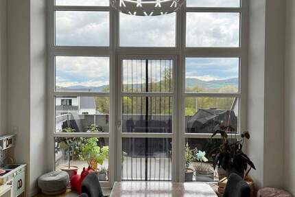 Ein Traum! - Lichtdurchflutetes Loft - 5 Zimmer, offene Küche mit EBK, Balkon, 91301 Forchheim 5 zimmer