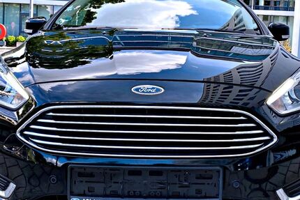 Ford Focus 113.000 km 9.990 &euro; Nürnberg 90475
