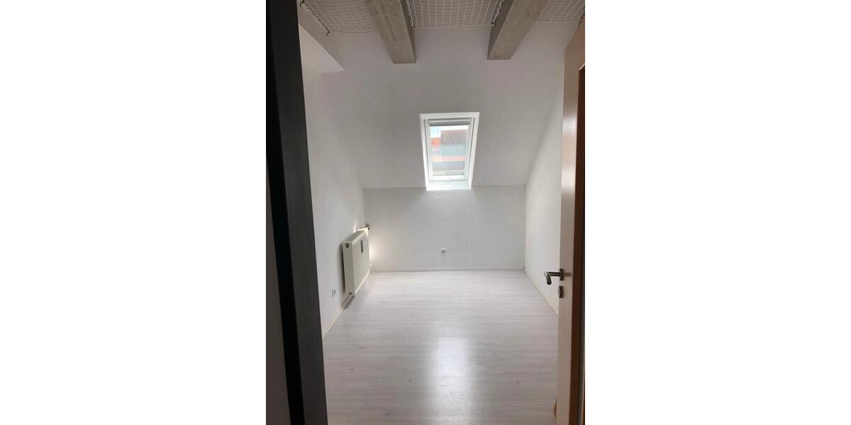 Dachgeschoßwohnung Oberasbach - 3 Zimmer, 60 m&sup2;, 237.000&euro; | Angebot:24775130