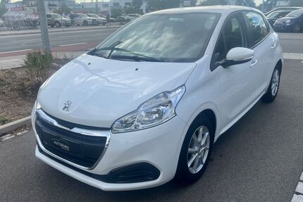 Peugeot 208 120.000 km 6.900 &euro; Nürnberg 90449