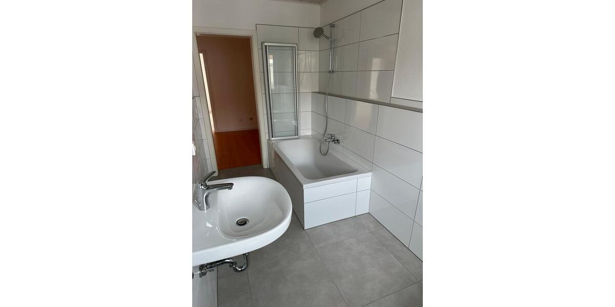Reihenhaus Hersbruck - 4 Zimmer, 135 m&sup2;, 1.280&euro; | Angebot:26462344
