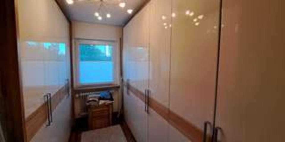 Reihenhaus Nürnberg Schnepfenreuth - 6 Zimmer, 150 m&sup2;, 2.180&euro; | Angebot:25408448