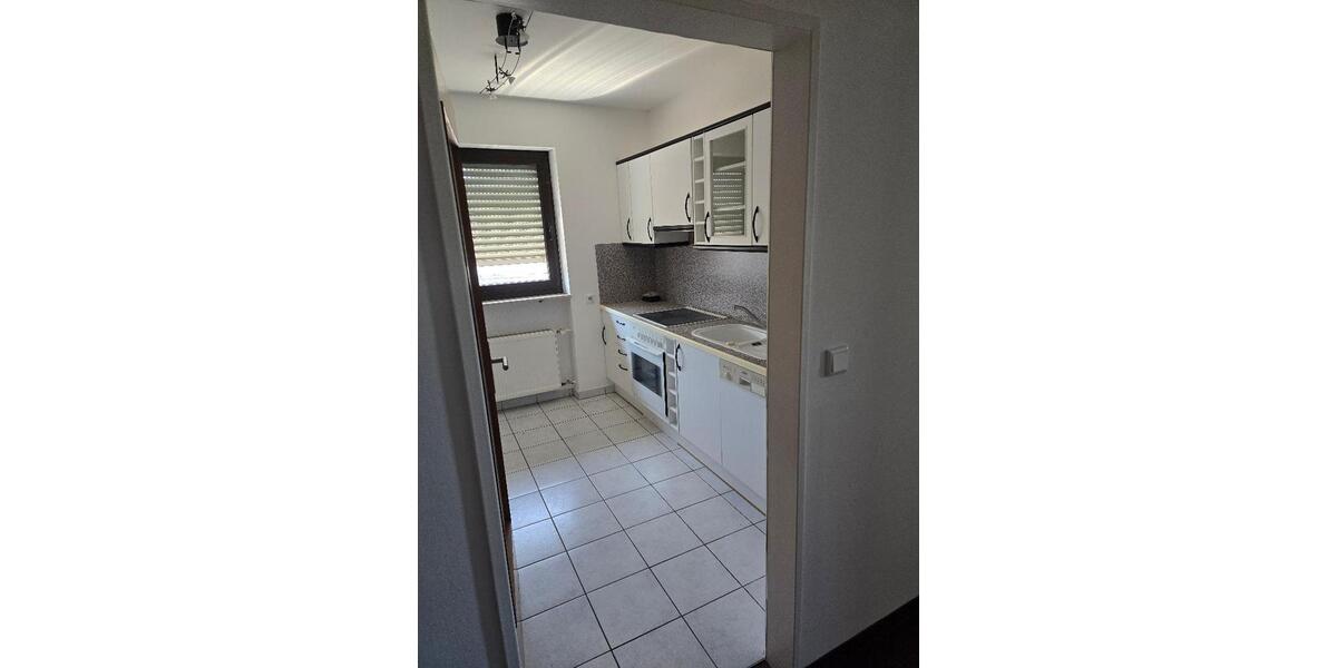 Etagenwohnung Nürnberg Langwasser - 3 Zimmer, 89 m&sup2;, 900&euro; | Angebot:26385679