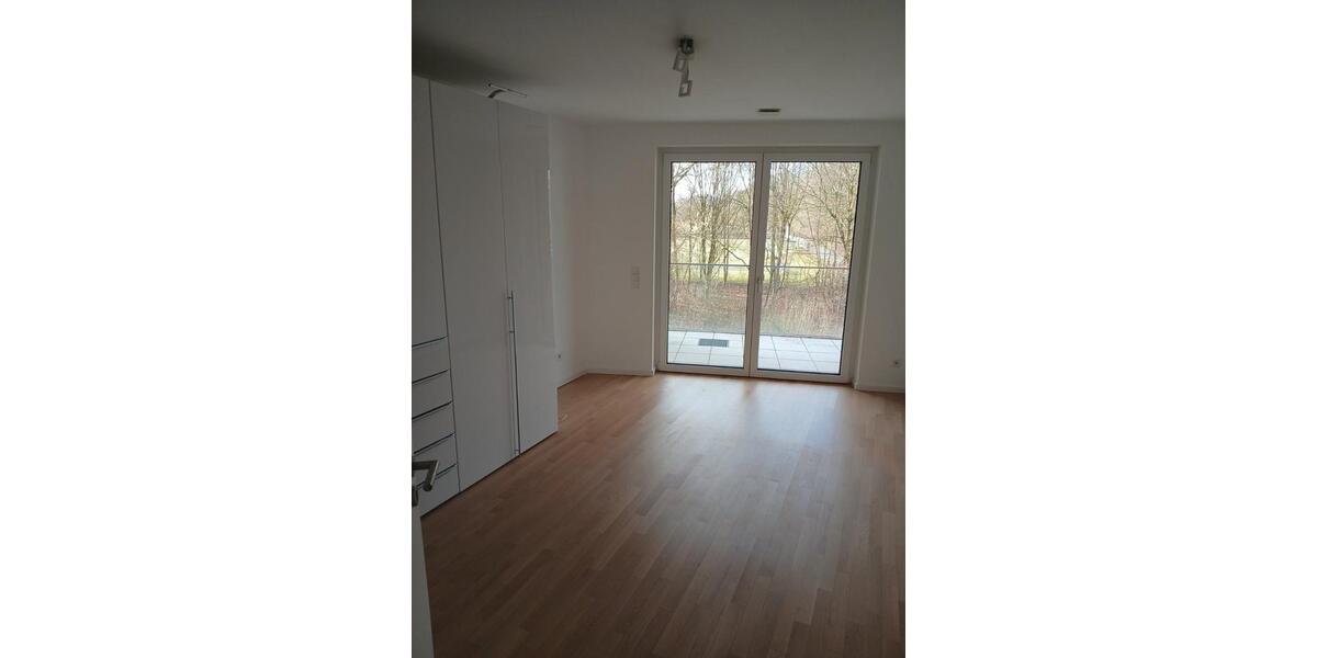 Etagenwohnung Nürnberg Langwasser - 2 Zimmer, 61 m&sup2;, 1.120&euro; | Angebot:25589569