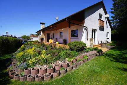 Haus Feucht - 4 Zimmer, 131 m&sup2;, 530.000&euro; | Angebot:26410914
