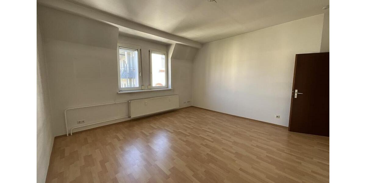 Dachgeschoßwohnung Nürnberg Eberhardshof - 3 Zimmer, 73 m&sup2;, 870&euro; | Angebot:26677291