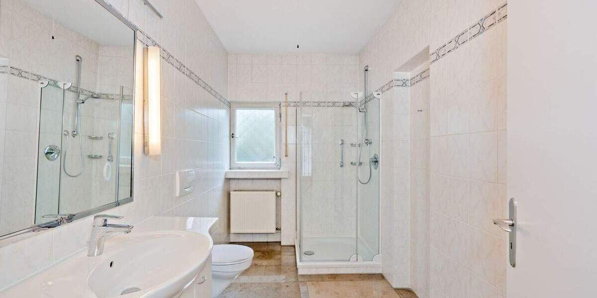 Bungalow Schwaig bei Nürnberg Schwaig - 5 Zimmer, 192 m&sup2;, 1.250.000&euro; | Angebot:26228601