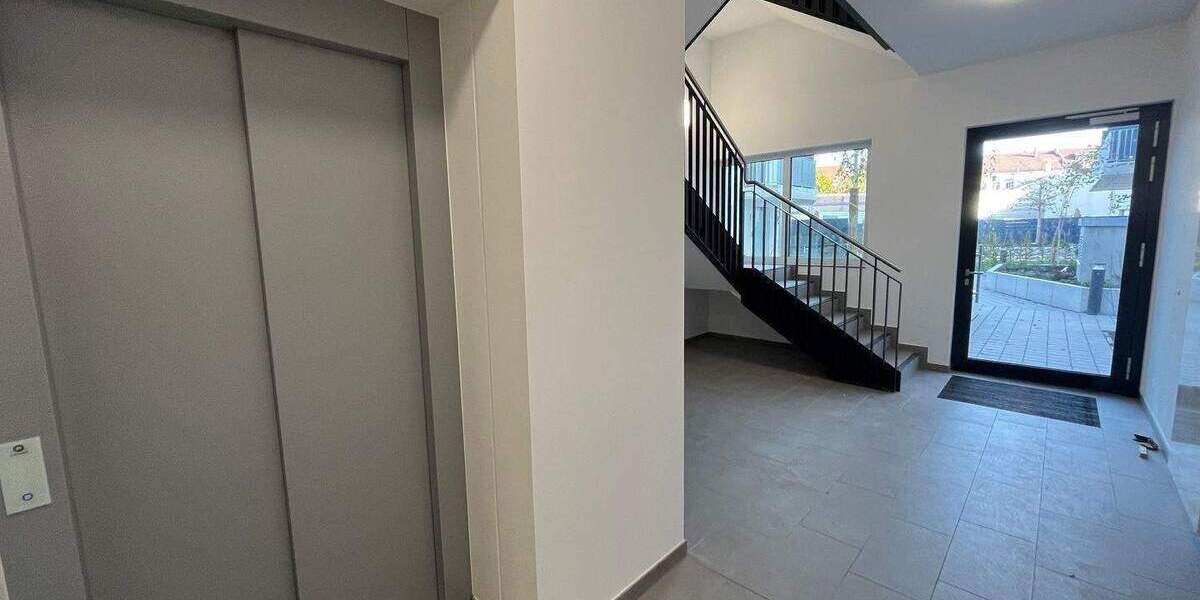 Terrassenwohnung Nürnberg Gostenhof - 2 Zimmer, 66 m&sup2;, 999&euro; | Angebot:26451758