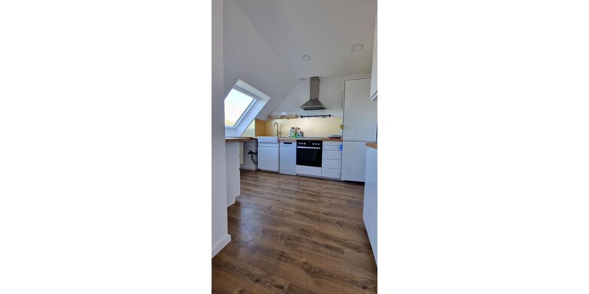 Dachgeschoßwohnung Oberasbach - 3 Zimmer, 86 m&sup2;, 940&euro; | Angebot:27616434
