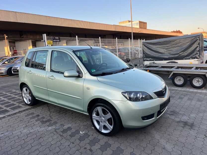 Mazda 2 217.339 km 999 € Nürnberg 90439
