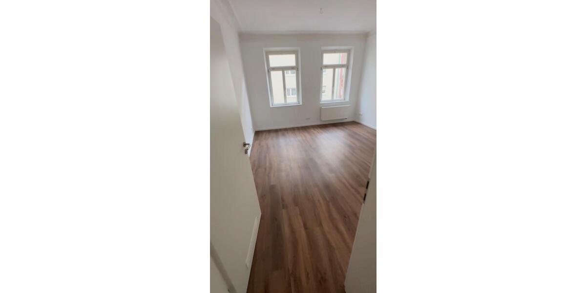 Etagenwohnung Nürnberg Hasenbuck - 2 Zimmer, 75 m&sup2;, 975&euro; | Angebot:25512584