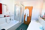 Etagenwohnung Roth - 3 Zimmer, 100 m&sup2;, 950&euro; | Angebot:26733333