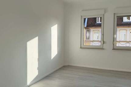 Wohnung Fürth Südstadt - 3 Zimmer, 81 m&sup2;, 880&euro; | Angebot:26496626