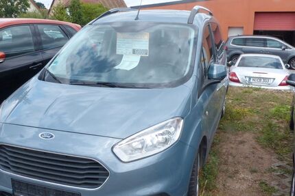 Ford Tourneo Courier 109.127 km 6.888 &euro; Zirndorf 90513
