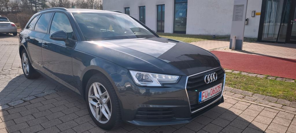 Audi A4 214.000 km 11.990 &euro; Nürnberg 90431