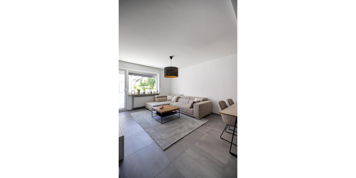 PROVISIONSFREI !! Moderne 4- Zimmer-EG- Wohnung mit Terasse 4 zimmer