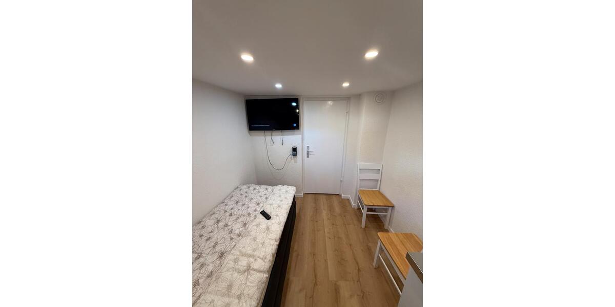 Etagenwohnung Nürnberg Almoshof - 1 Zimmer, 8 m&sup2;, 550&euro; | Angebot:27605141