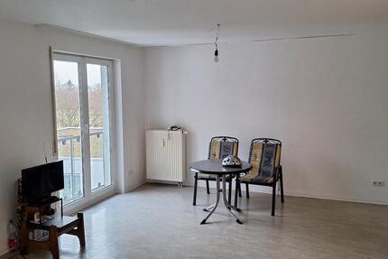 Ruhige 1-Zi-Wohnung in Erlangen, Nähe Innenstadt, barrierefrei zimmer