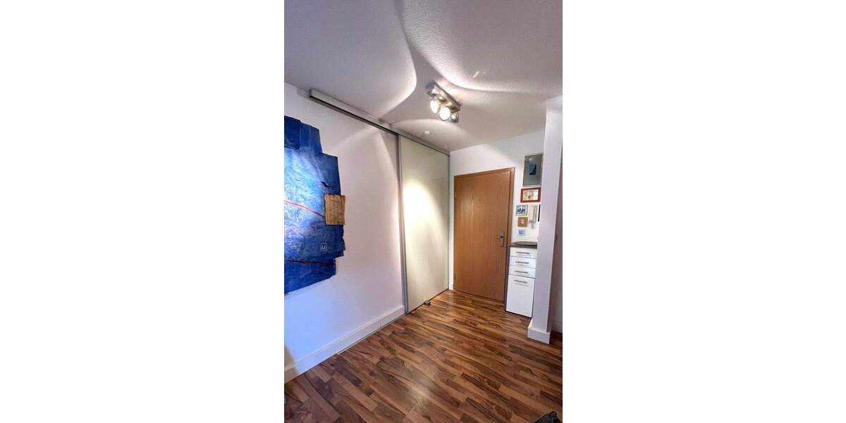 Großzügige 3-Zimmer-Eigentumswohnung mit Garage und 2 Stellplätzen 3 zimmer