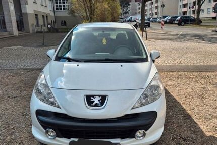Peugeot 207 126.000 km 3.200 &euro; nürnberg 90441